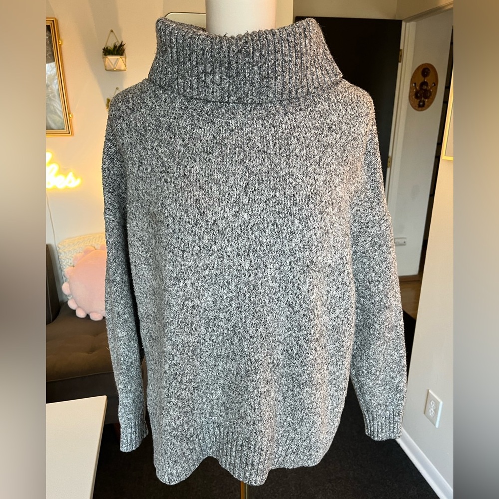 Old Navy Women's Marled Gray Turtleneck Sweater